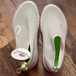 OOFOS Women’s White Mesh Slip-On Sneakers with Lime Green Accents